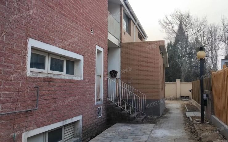 怀柔区 龙山新新小镇目耕坊16、17号-1至2层目耕坊17号 别墅