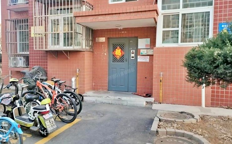 怀柔区 雁栖经济开发区雁栖大街51号院6号楼2层1-202（栖美园）