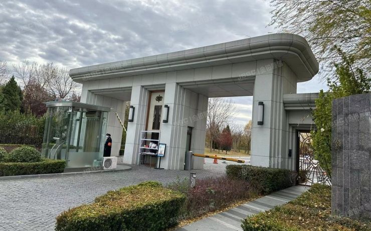 朝阳区 东山公寓3号楼2单元顶层