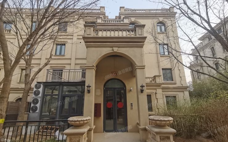 房山区 兴安路31号院28号楼3至4层四单元201室（天恒乐墅）