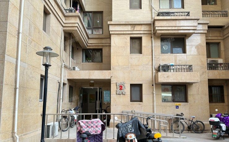 东城区 培新街9号院1楼10层2单元1102（保利蔷薇苑）