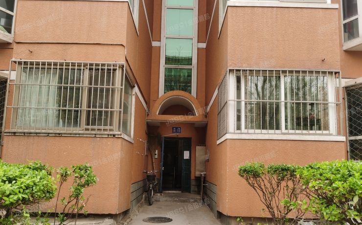 顺义区 馨港庄园三区28号楼6层三单元602