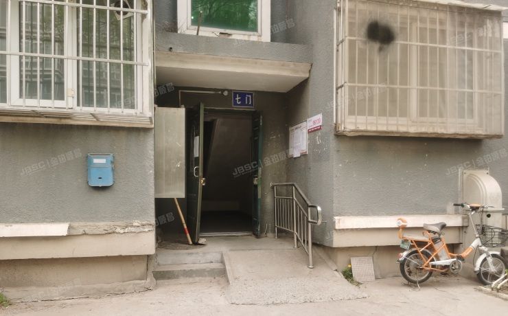 顺义区 馨港庄园二区10号楼3层7-301