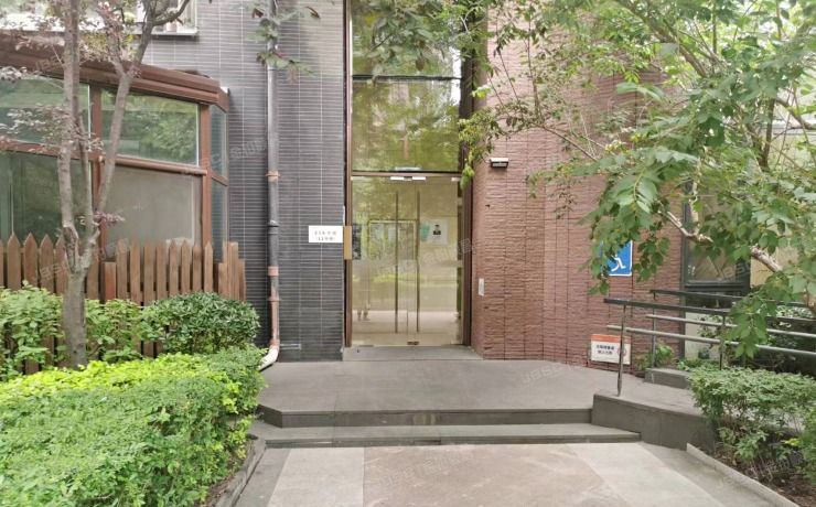 朝阳区 望京东园516号楼15层1单元1802（融科橄榄城三期）