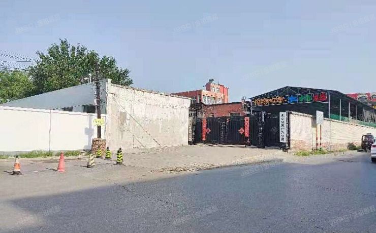 房山区 太平庄村东高压走廊西侧1号至3号1层、4号1-3层、5号至6号1层 工业