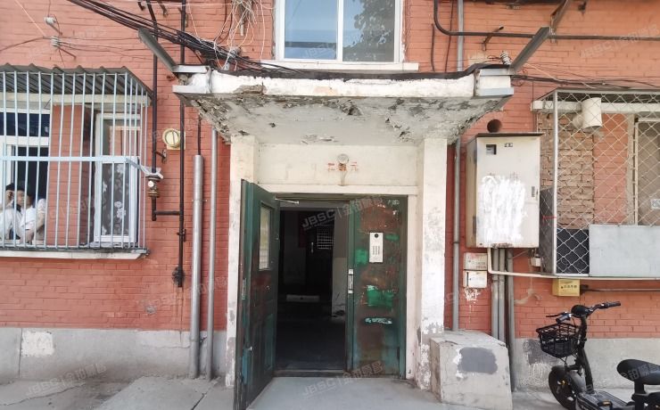 房山区 燕山迎风五里23号楼2单元203室