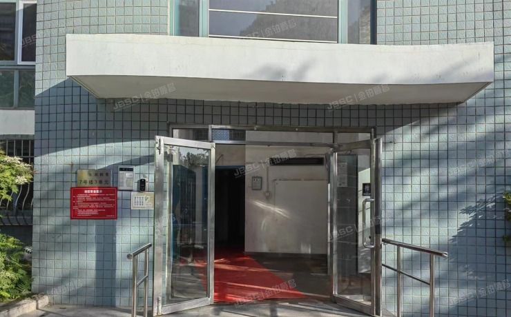 朝阳区南十里居28号院东润景枫7号楼3层3单元3B及E105、E107车位（东润枫景三期）