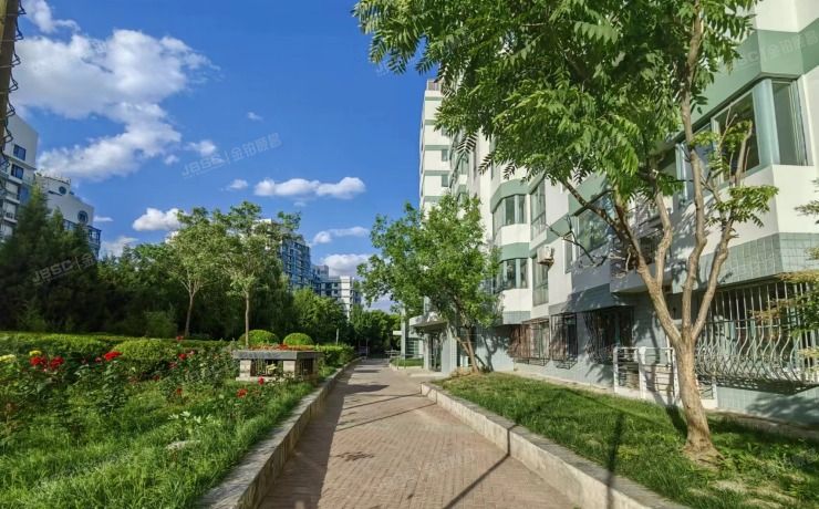 朝阳区南十里居28号院东润景枫7号楼3层3单元3B及E105、E107车位（东润枫景三期）