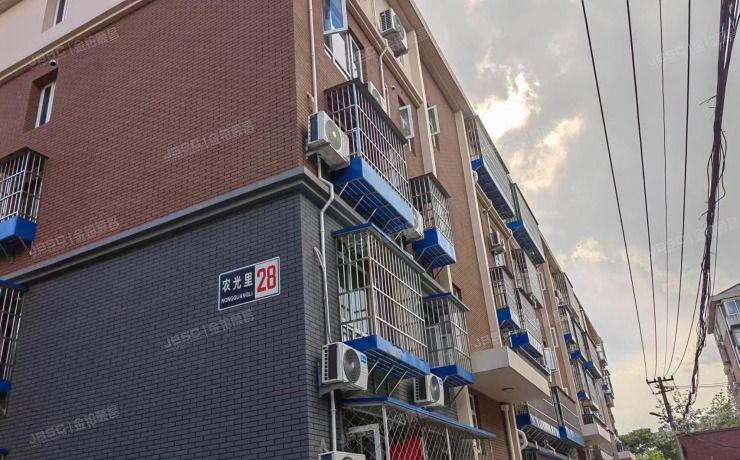 朝阳区农光里28号楼2层2门202