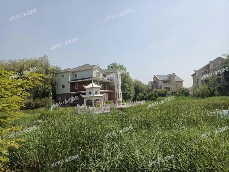 房山区长沟镇九龙泉花园38号楼1至3层（独栋别墅）