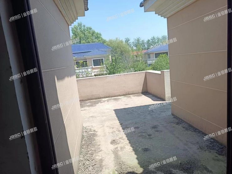 房山区长沟镇九龙泉花园38号楼1至3层（独栋别墅）