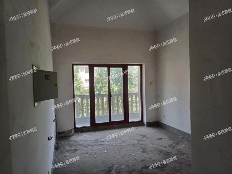 房山区长沟镇九龙泉花园38号楼1至3层（独栋别墅）