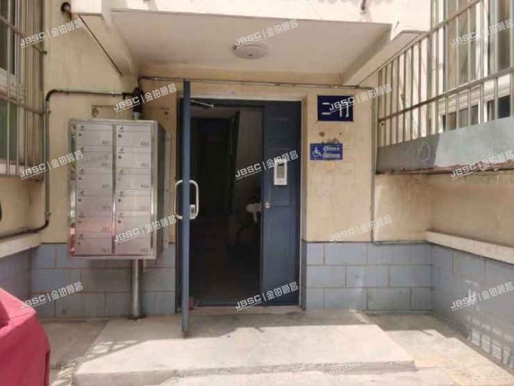 顺义区裕龙花园四区12号楼二单元101室