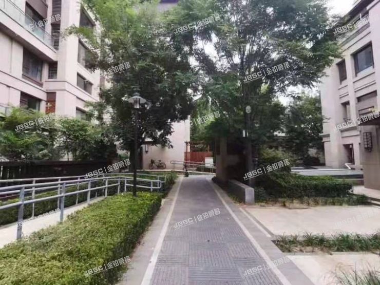 丰台区 长青路88号院40号楼2单元102室（领秀翡翠墅）