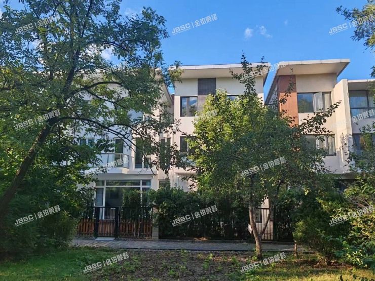 朝阳区 新锦路18号院655号-1至3层（卓锦万代）别墅