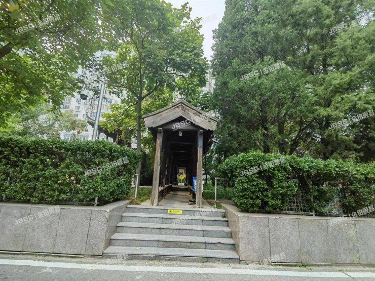 东城区 新中街68号2号楼5至7层5单元302室（聚龙花园）