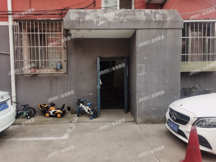 房山区 良乡西路甲24号楼8单元502室