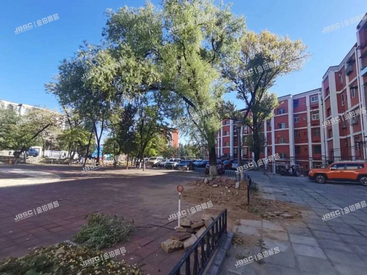 房山区 燕山迎风二里10号楼5单元302室