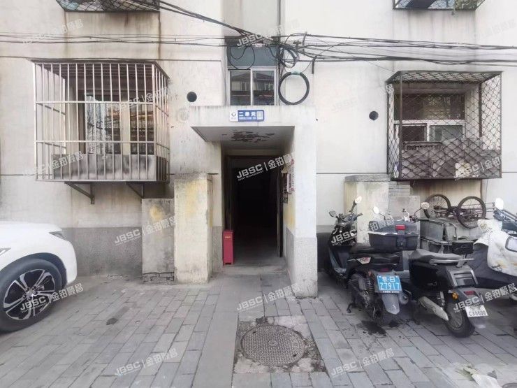 房山区 吴店西里4号楼2单元401室