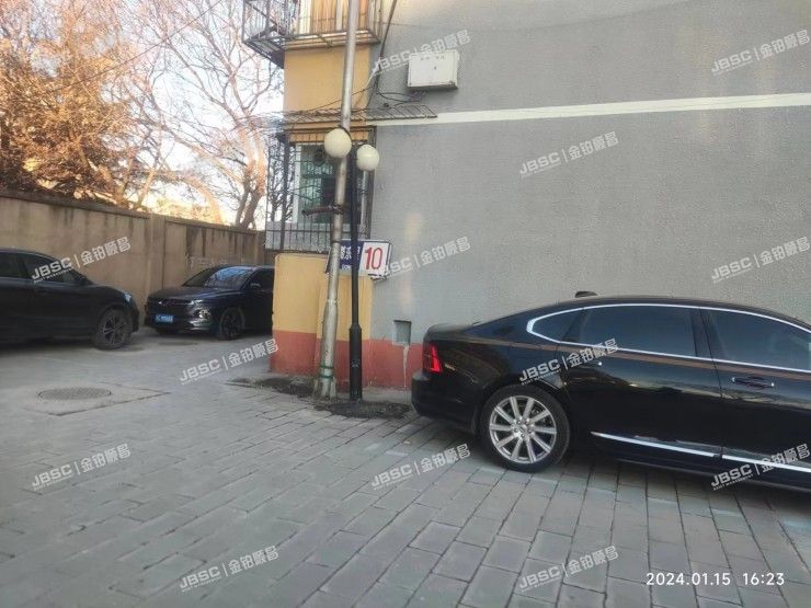 房山区 西潞东里10号楼3单元402室