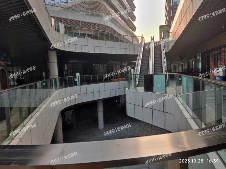 大兴区 新源大街26号院2号楼1层101-114共计14套（泰禾中央广场）