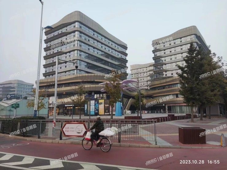 大兴区 新源大街26号院2号楼1层101-114共计14套（泰禾中央广场）