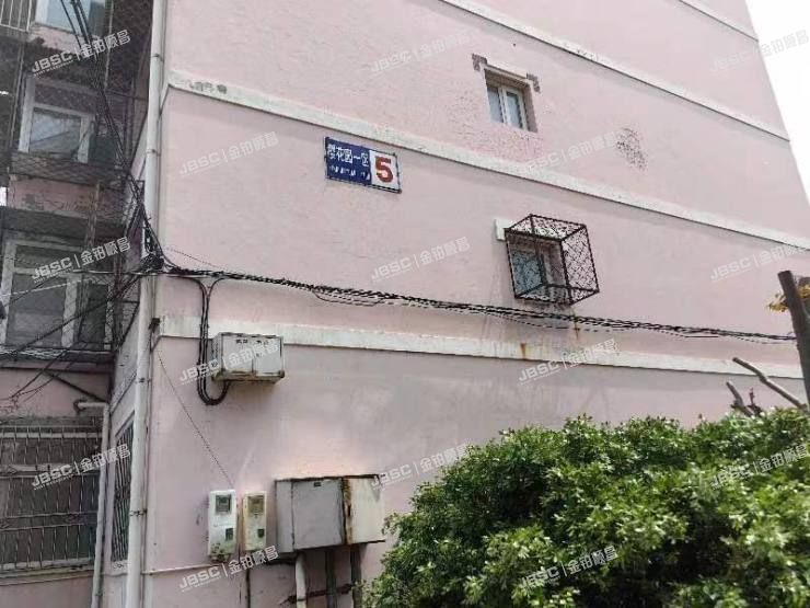 顺义区 樱花园一区5号楼1层三单元101