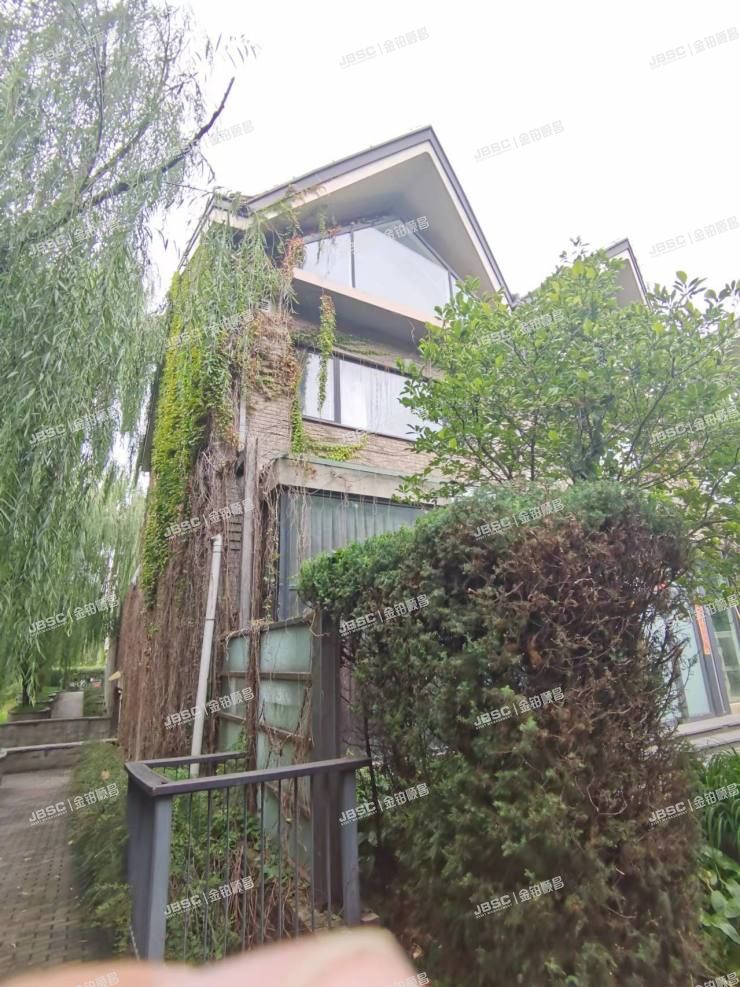 朝阳区 紫玉东路1号830幢-1至3层(紫玉山庄)别墅