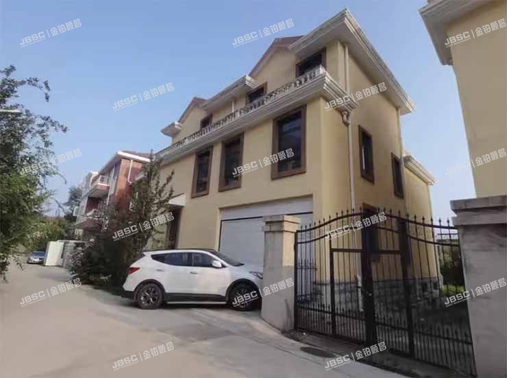 延庆区 张山营镇龙聚山庄西北区66号无证房屋一幢（龙聚山庄）别墅