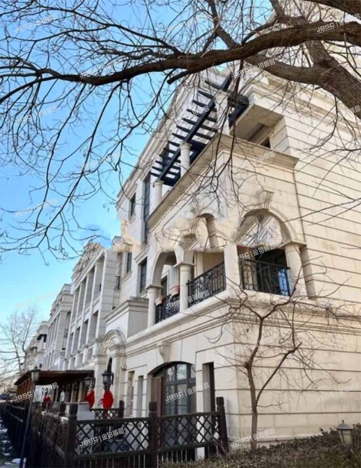 通州区 寨辛庄前街2号院2号楼1至3层2单元102室（融科千章墅）