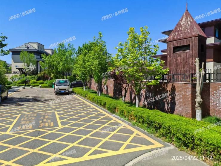 丰台区 泉湖西路1号院七区38号楼3至4层2单元302及-1层2单元B102号（燕西华府）