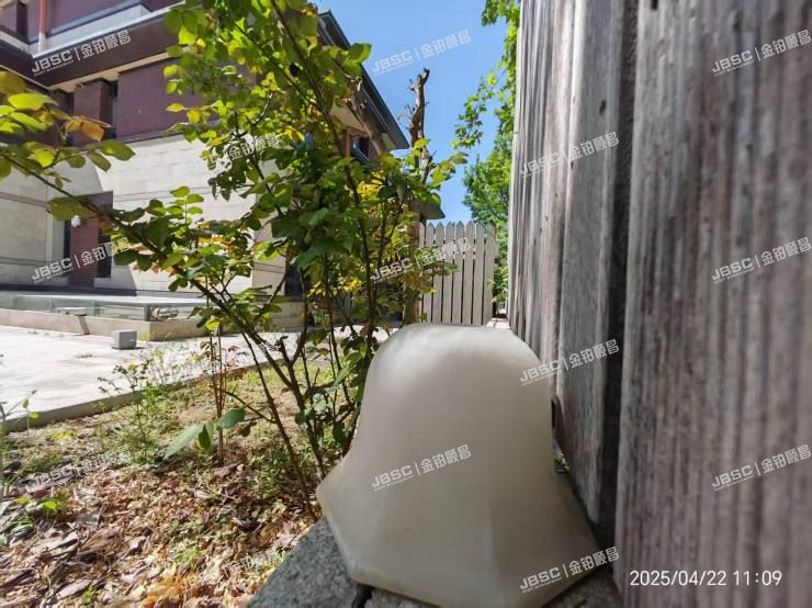 丰台区 泉湖西路1号院二区7号楼-1至3层2单元1028室（燕西华府）