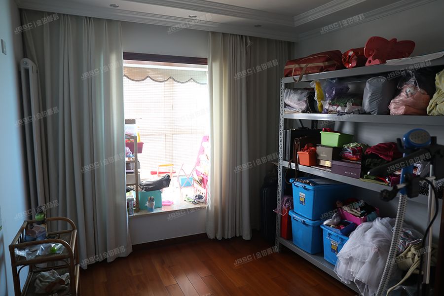 怀柔区    南大街35号院6号楼17层1702室