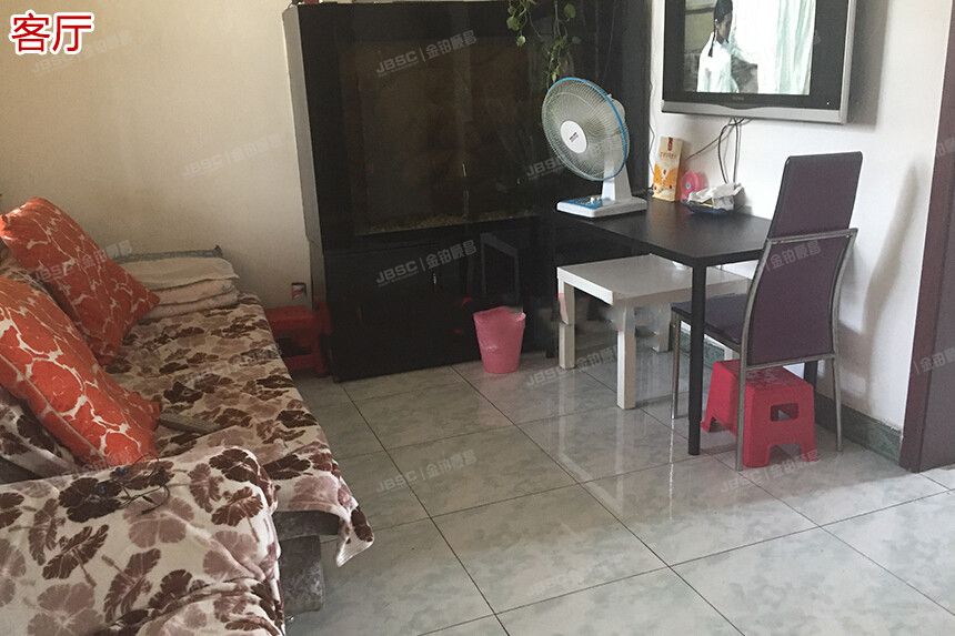 大兴区    郁花园一里40号楼4单元501室