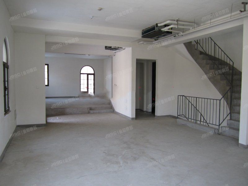 ※顺义区 龙湖滟澜山51-4联排别墅