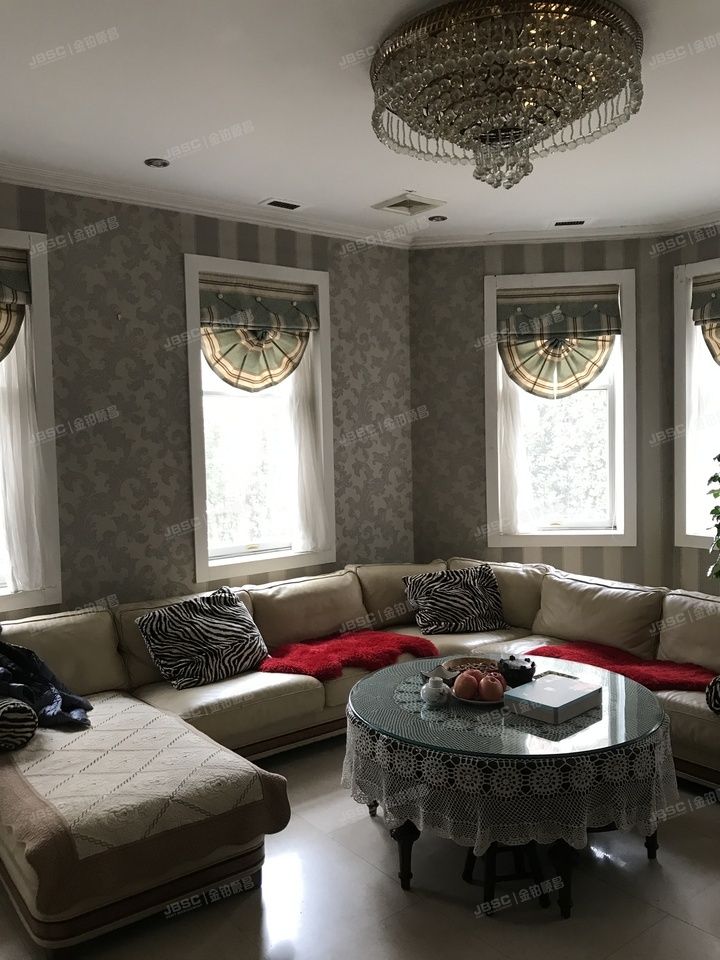 朝阳区   富成花园E8号1至2层独栋别墅 北京法拍房