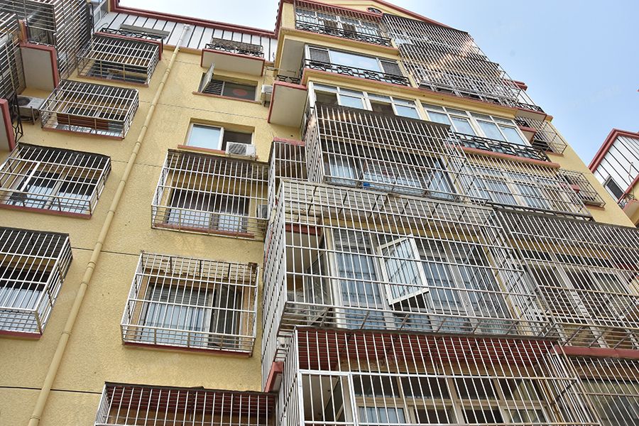 怀柔区  和泰家园2号楼6单元401室