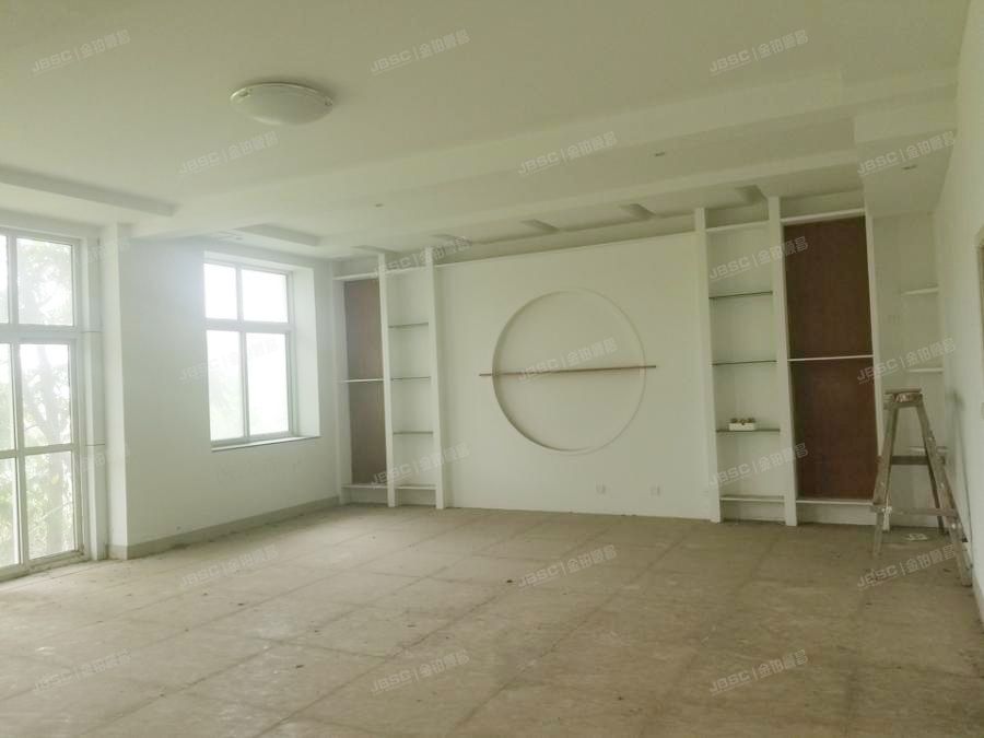 延庆区 龙聚山庄北区161号-1至3层