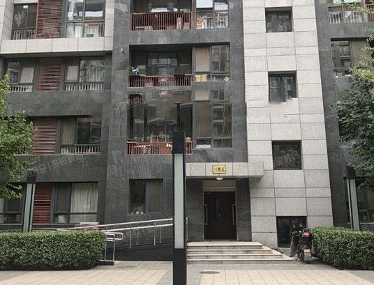 朝阳区 青年路西里5号院7号楼6层3单元701（润枫水尚）