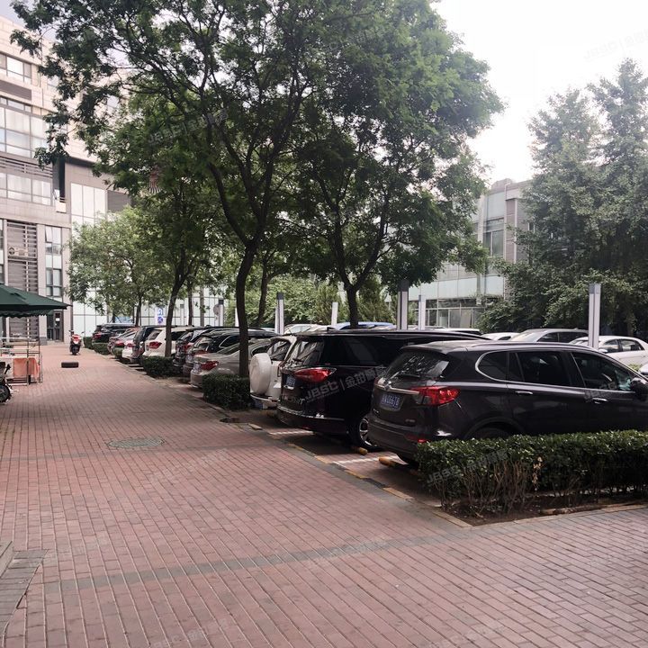 昌平区 回龙观西大街35号院3号楼4层533号（上北鑫座）