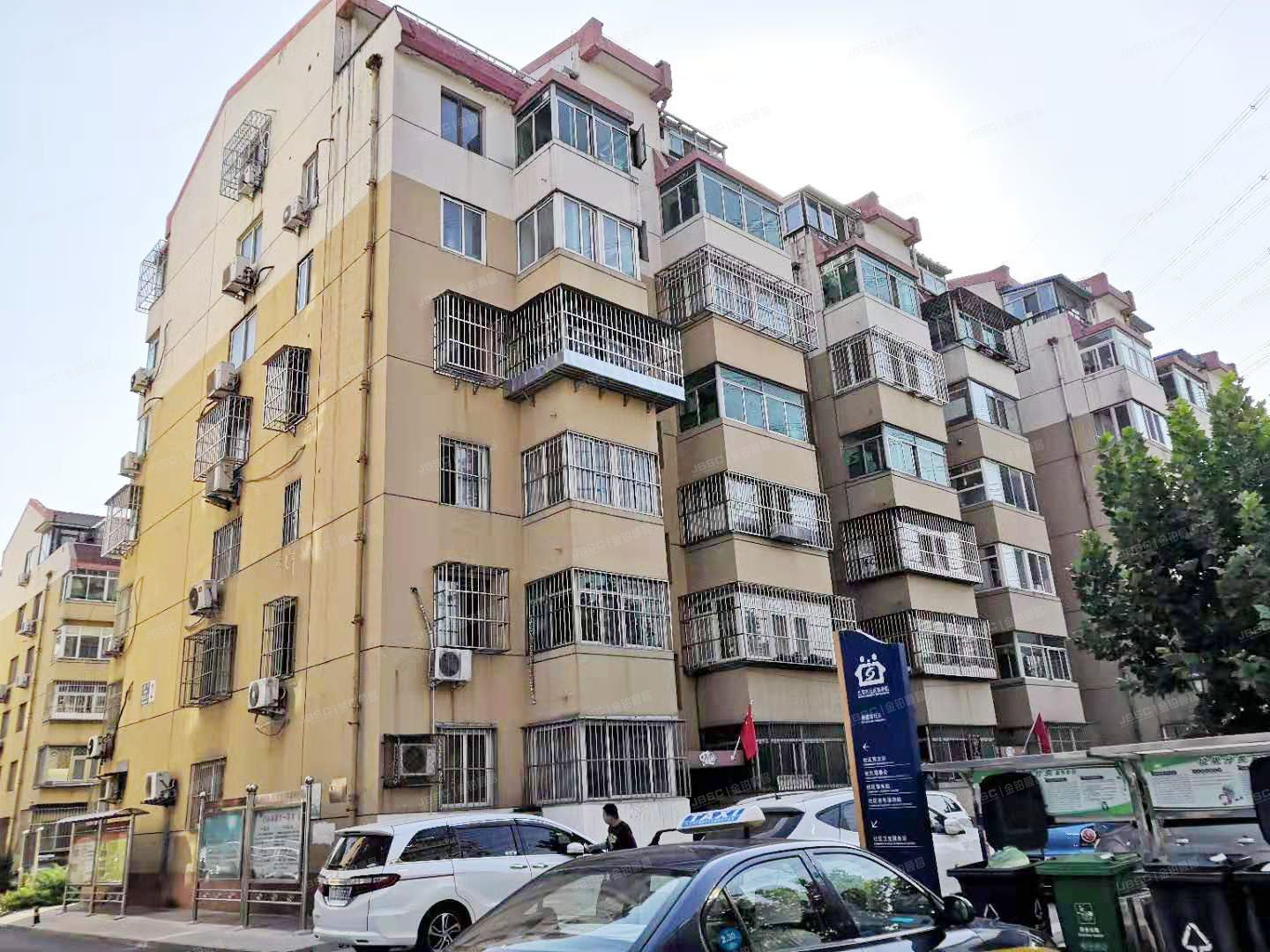 门头沟区 滨河德露苑2号楼1单元601室