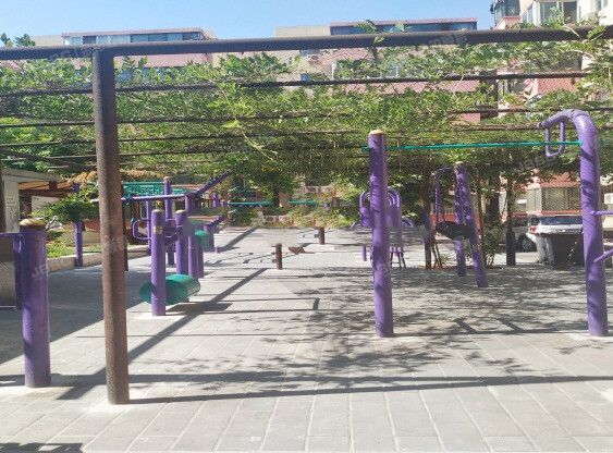 朝阳区 华严北里甲65号楼8单元402号