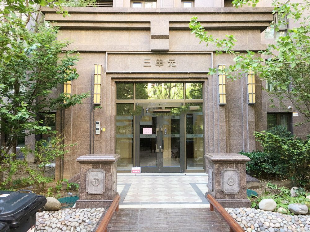 朝阳区 水岸南街8号院5号楼27层3单元3102房屋（华贸城）