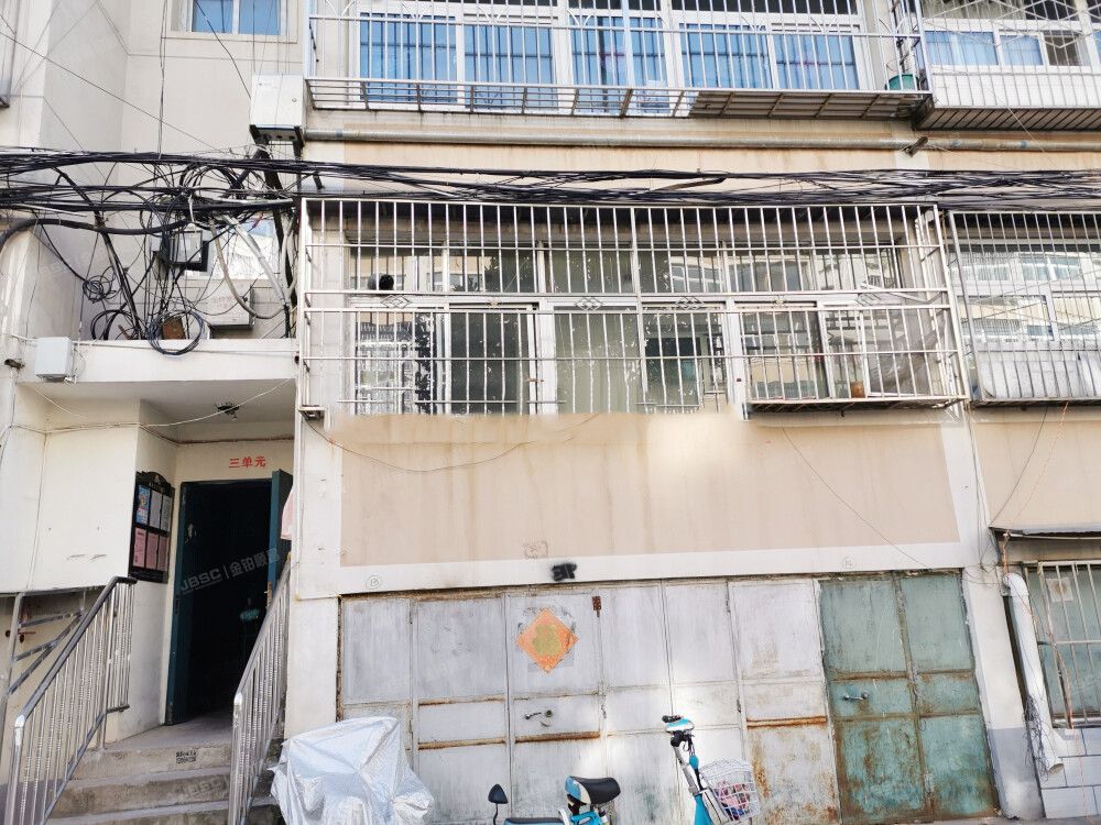 密云区 康居小区4号楼3单元102号