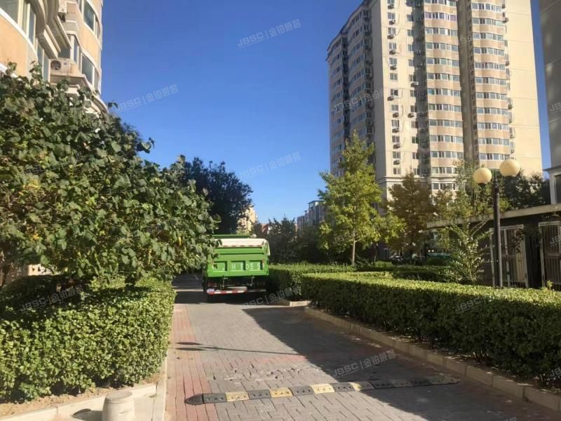 朝阳区紫东苑1号楼14至15层1402带露台