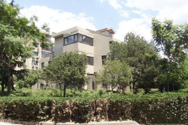 大兴区-西红门 九龙山庄小区15号楼（1至3）层 别墅