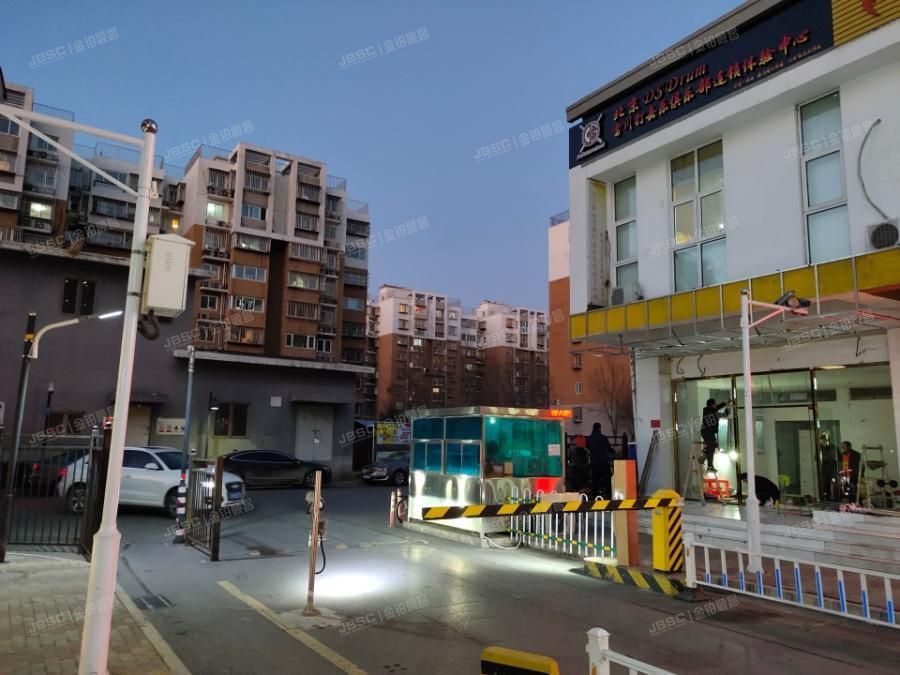 大兴区丽园路30号院26号楼8层1单元804（首开康乃馨城）