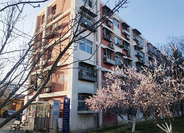 石景山区 特钢东门大楼2号楼1层2单元18号（古城特钢社区）