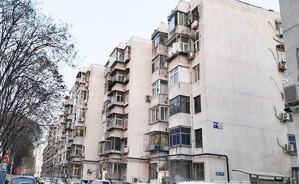 房山区 燕化星城健德一里13号楼3层8-302号