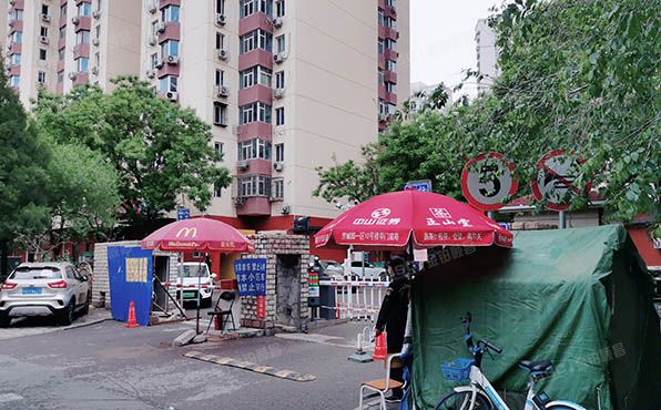 丰台区 芳城园17号楼26层B-3007（日月天地）